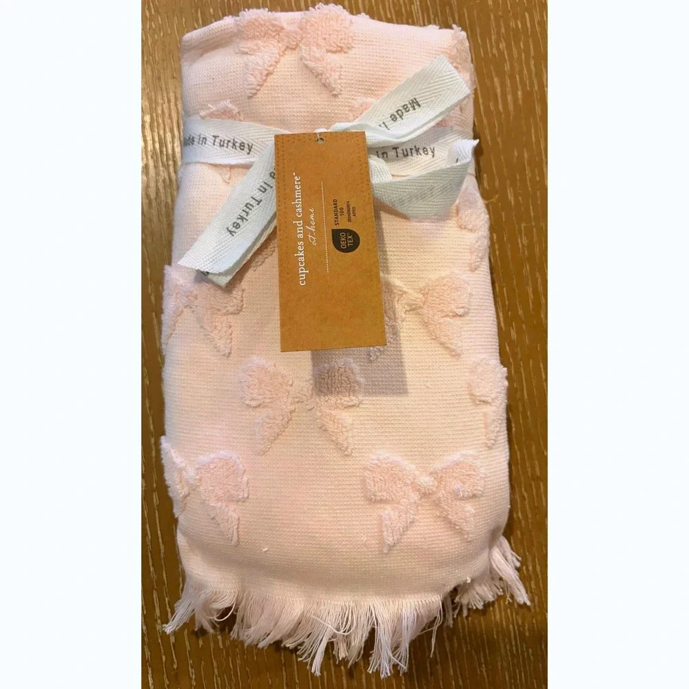 Cupcakes and Cashmere 2pc Hand Towels Pink Raised Bow Floral 100% Cotton Fringe